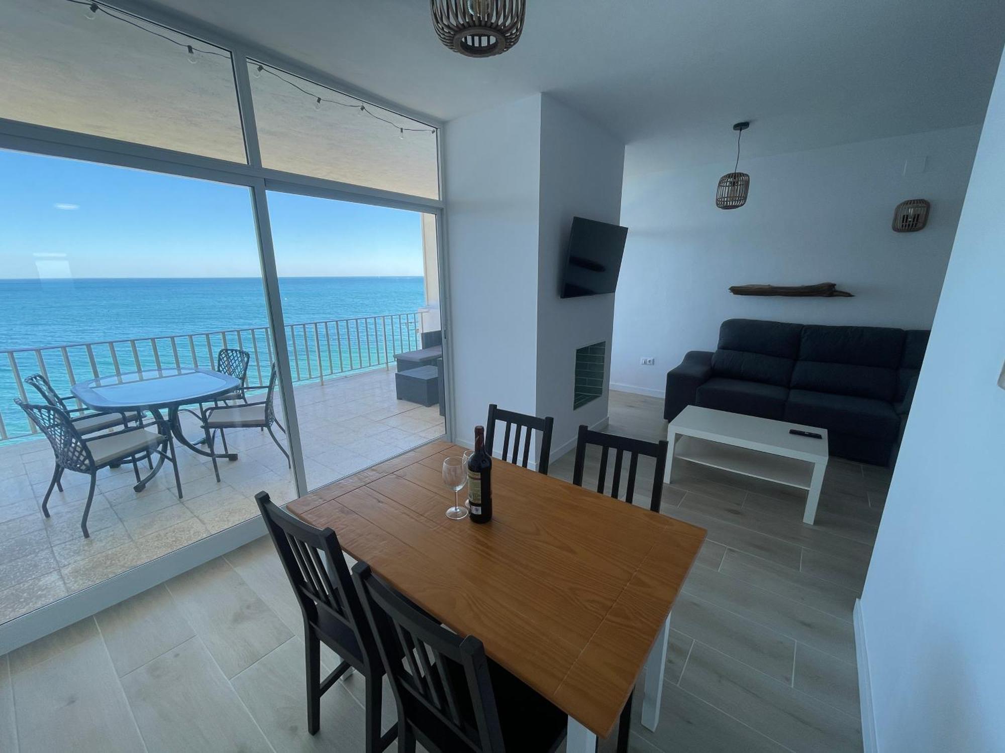 Beachfront, Top Floor Corner 2-Bed, Estepona Paseo Lejlighed Eksteriør billede